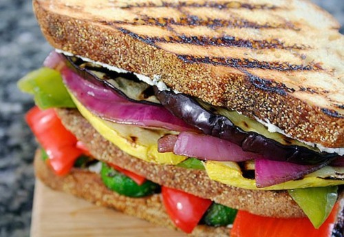 Фото 6 рецептов вкусных вегетарианских сэндвичей №1