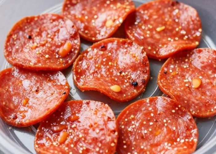 Фото Ролл из салями и сливочного сыра. Красивая и вкусная закуска №2