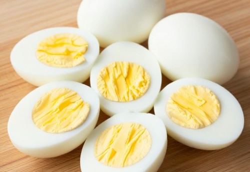 Фото Салат с крабовыми палочками и кукурузой №5